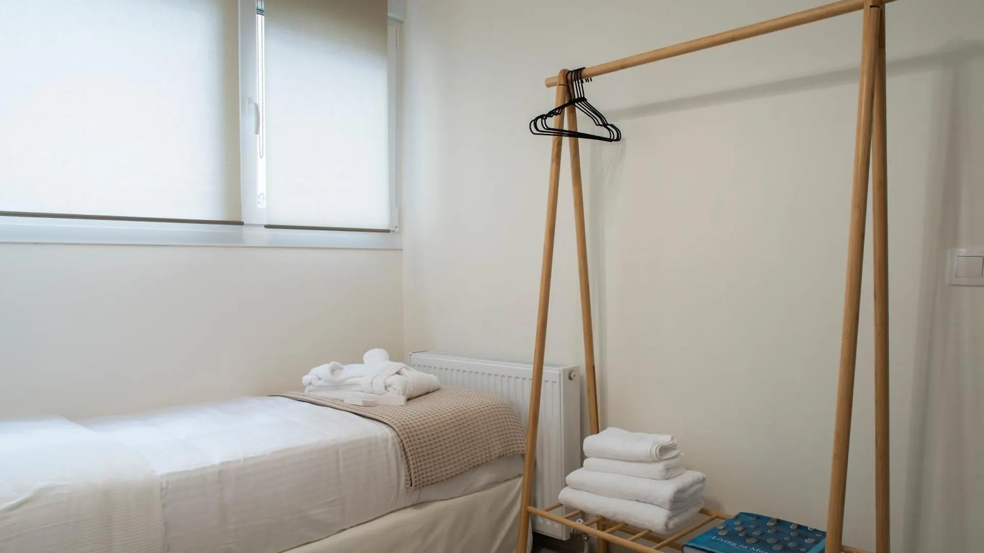 S64 East Side Apartment テッサロニキ