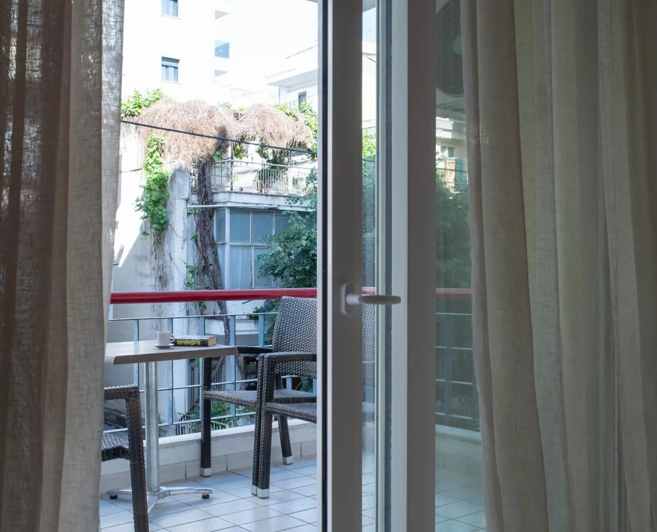 S64 East Side Apartment テッサロニキ ギリシャ